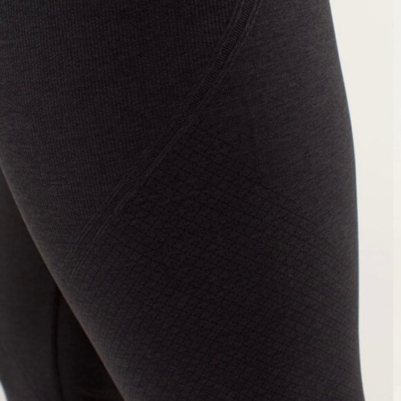 Lululemon Ebb And Flow Crop II Black size 6 - Picture 6 of 15